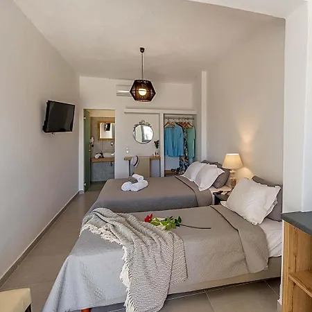 Fragoulis Village 2* פארוס