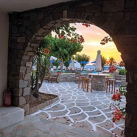 Fragoulis Village מלון